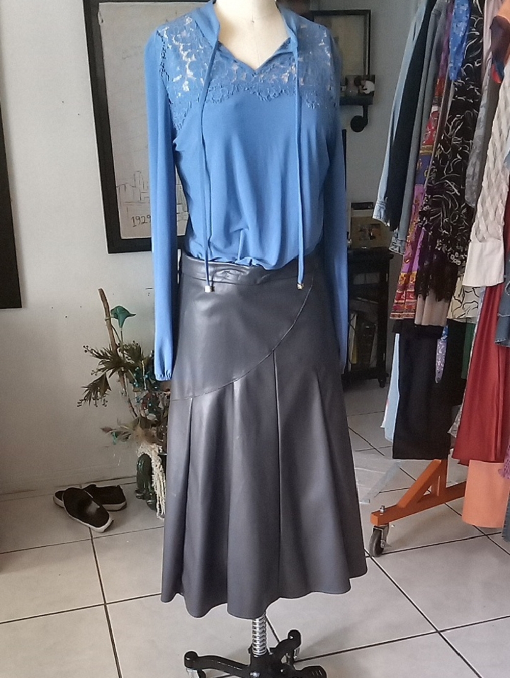 Chic Gray A-Line Faux Leather Skirt